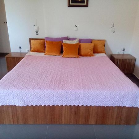 Yard House Trpejca Hotel Охрид Стая снимка