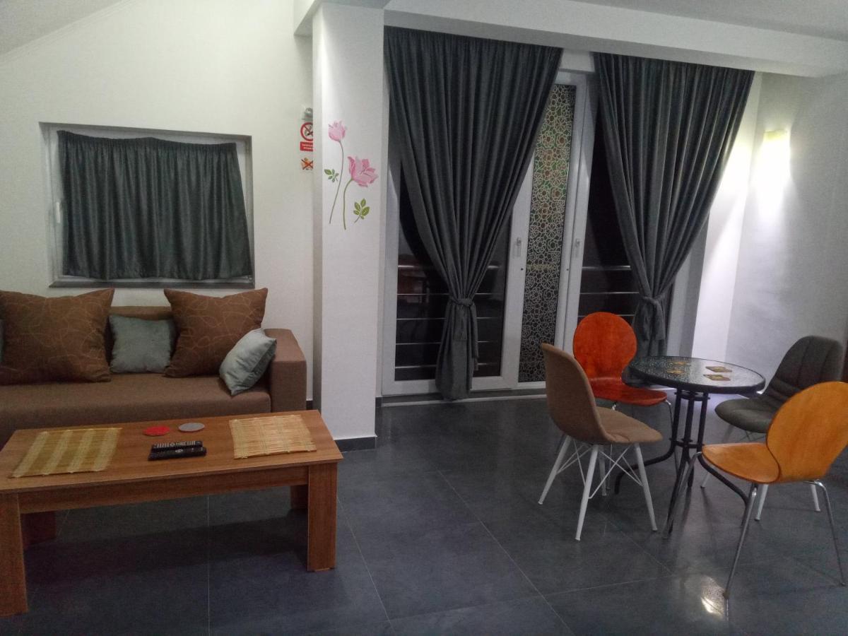 Yard House Trpejca Hotel Охрид Екстериор снимка